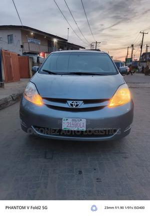 Toyota Sienna LE AWD 2006 Blue