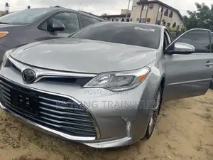 Toyota Avalon Limited FWD Sedan (3.6L 6cyl 6A) 2016 Silver