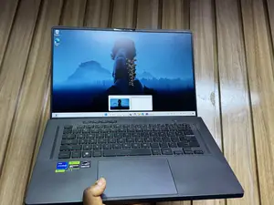 Laptop Asus ROG Zephyrus G16 32GB Intel Core i7 SSD 1T