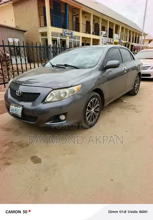 Toyota Corolla 2010 Gray
