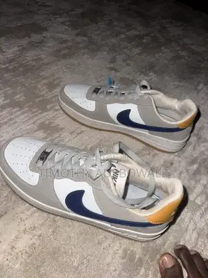 Nike Sneakers
