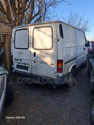 Ford E350 2006 White