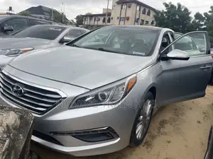 Hyundai Sonata Limited 4dr Sedan (2.0L 4cyl Turbo 6A) 2014 Silver