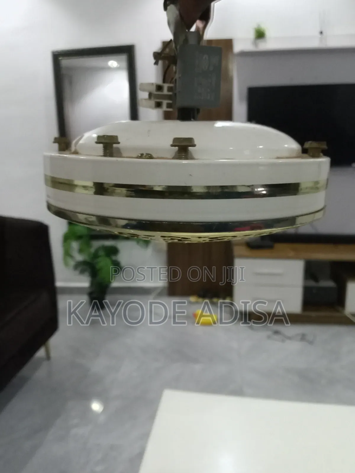 Ceiling Fan With Short Blade