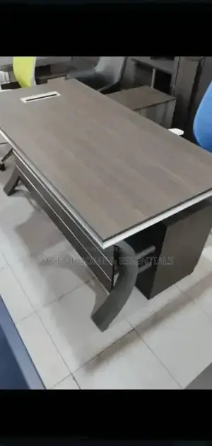 Luxury Executive Office Desk With Side Extension Cable Management