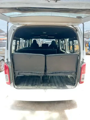 Toyota HiAce 2012 White