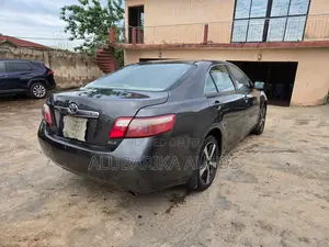 Toyota Camry 2.4 XLE 2008 Gray
