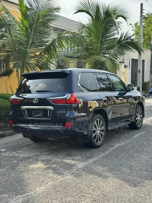 Lexus GX 2018 Blue