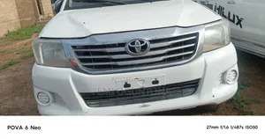 Toyota Hilux 2013 White