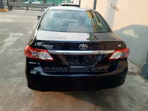 Toyota Corolla 2013 Black