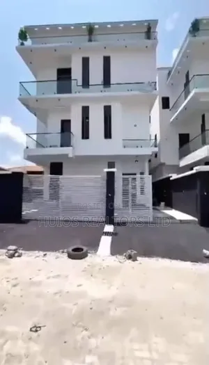 5bdrm Duplex in Sangotedo for sale