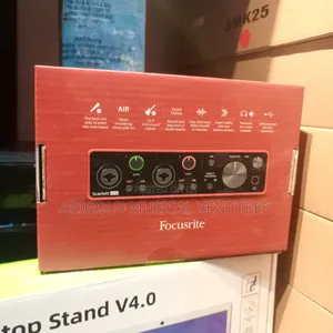 Professional Studio Soundcard Focusrite Scarlett 2i2