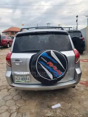 Toyota RAV4 2008 Silver