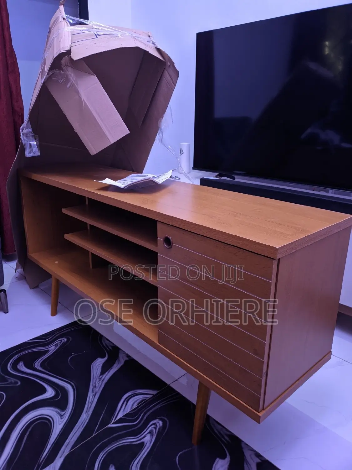 Becara Tv Shelf