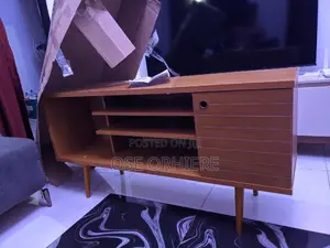Becara Tv Shelf