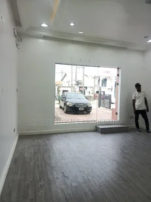 A Shop Space in Lekki Phase 1 for Letting