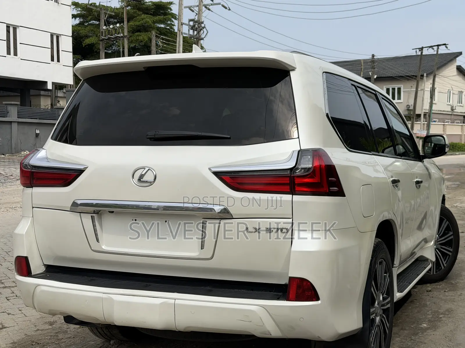 Lexus LX 2018 White