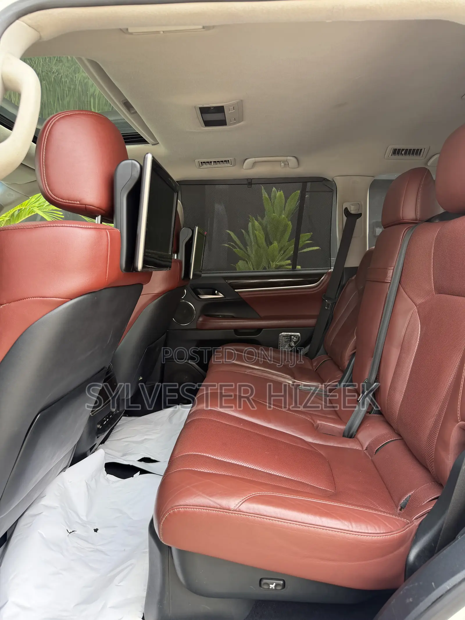 Lexus LX 2018 White