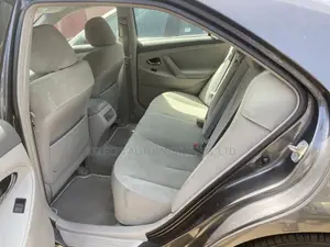 Toyota Camry LE 4dr Sedan (2.4L 4cyl 5A) 2009 Gray