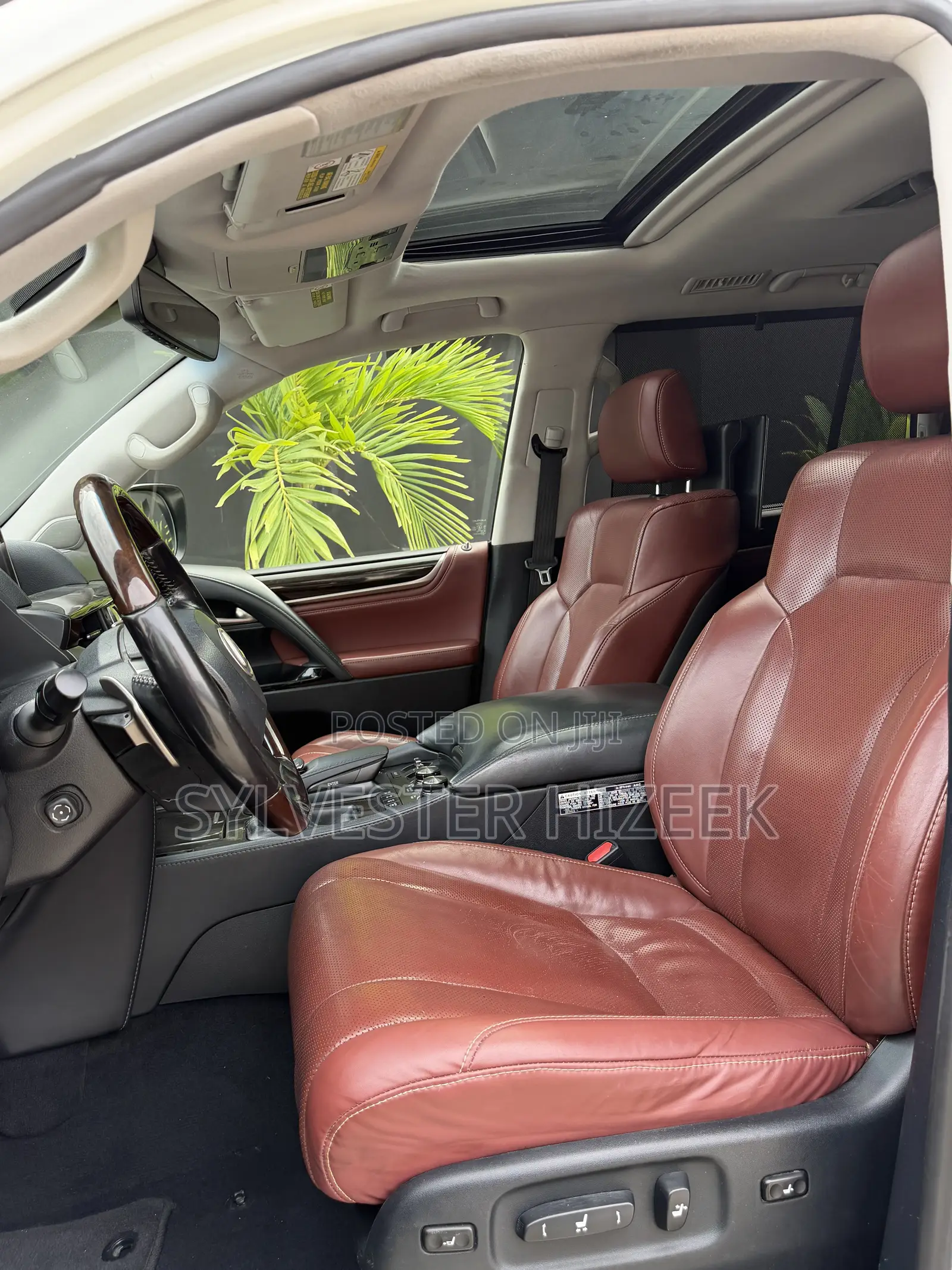 Lexus LX 2018 White