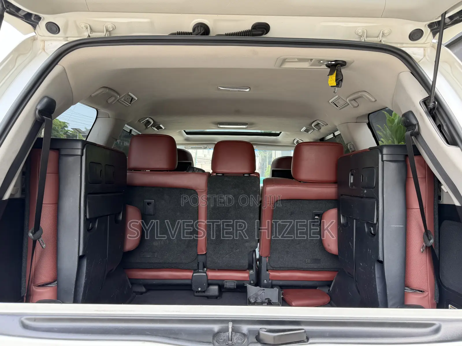 Lexus LX 2018 White