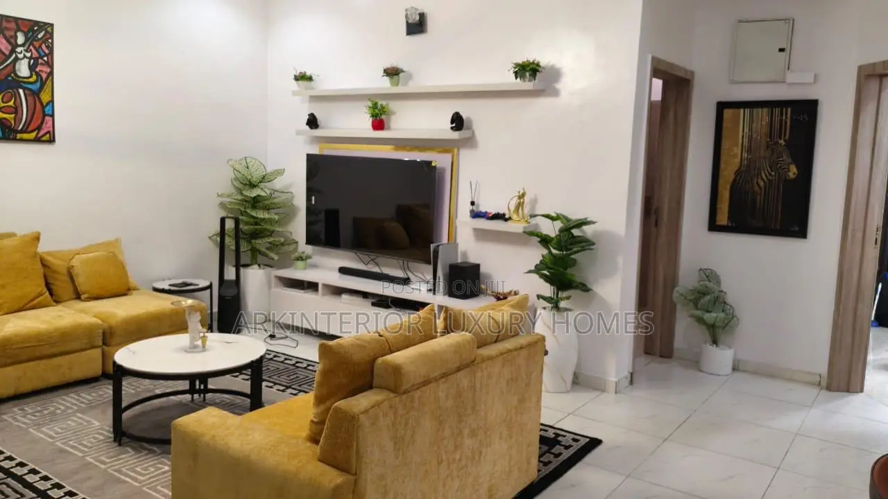 Luxurious Masters in a Shared Apartment
