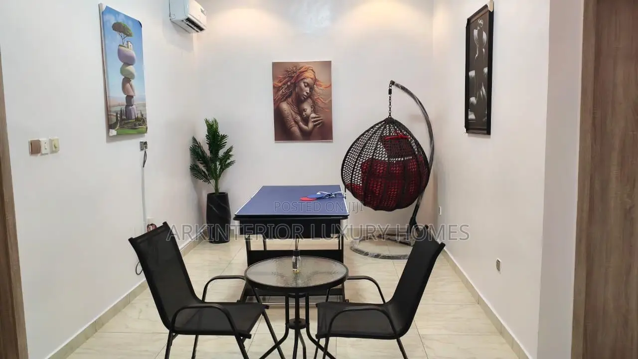 Luxurious Masters in a Shared Apartment