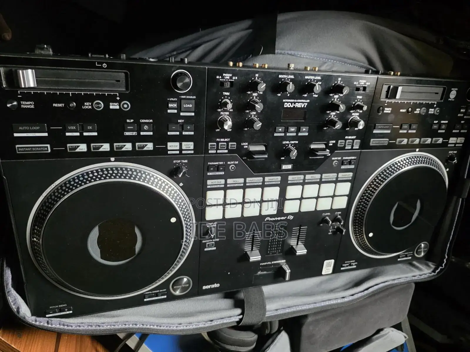 Rev 7 Dj Controller