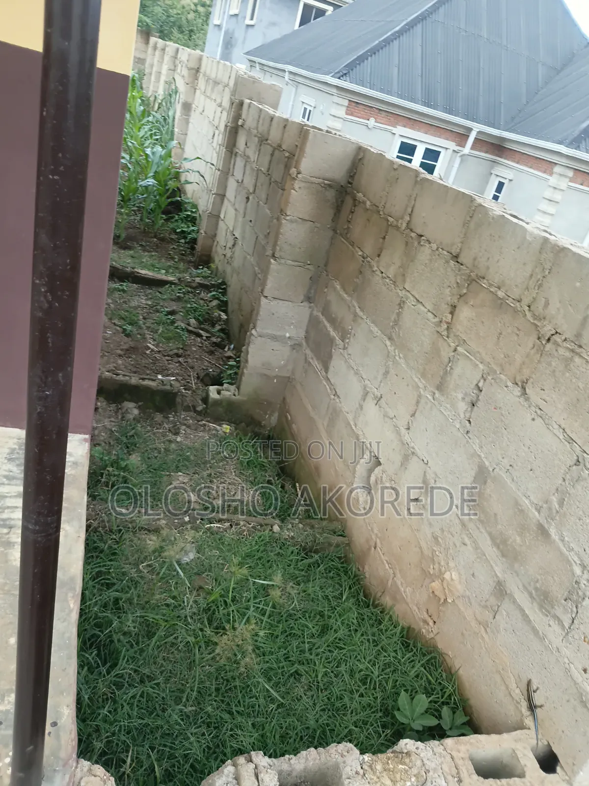 Shop With Land 1 Plot