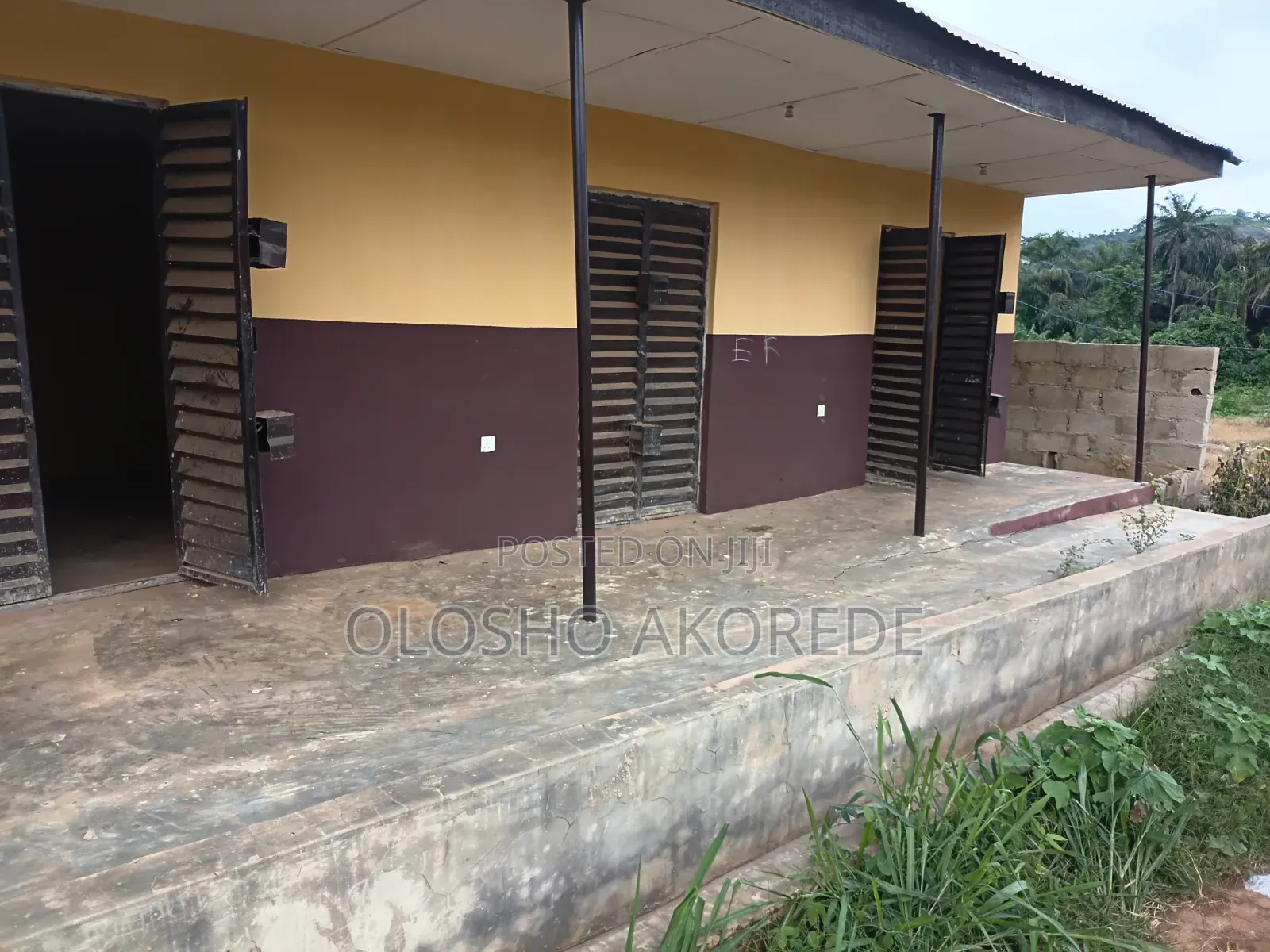 Shop With Land 1 Plot