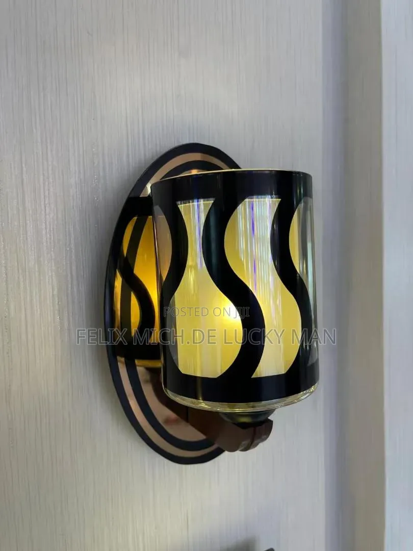 Wall Bracket With Bulb