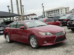 Lexus ES 2014 Red