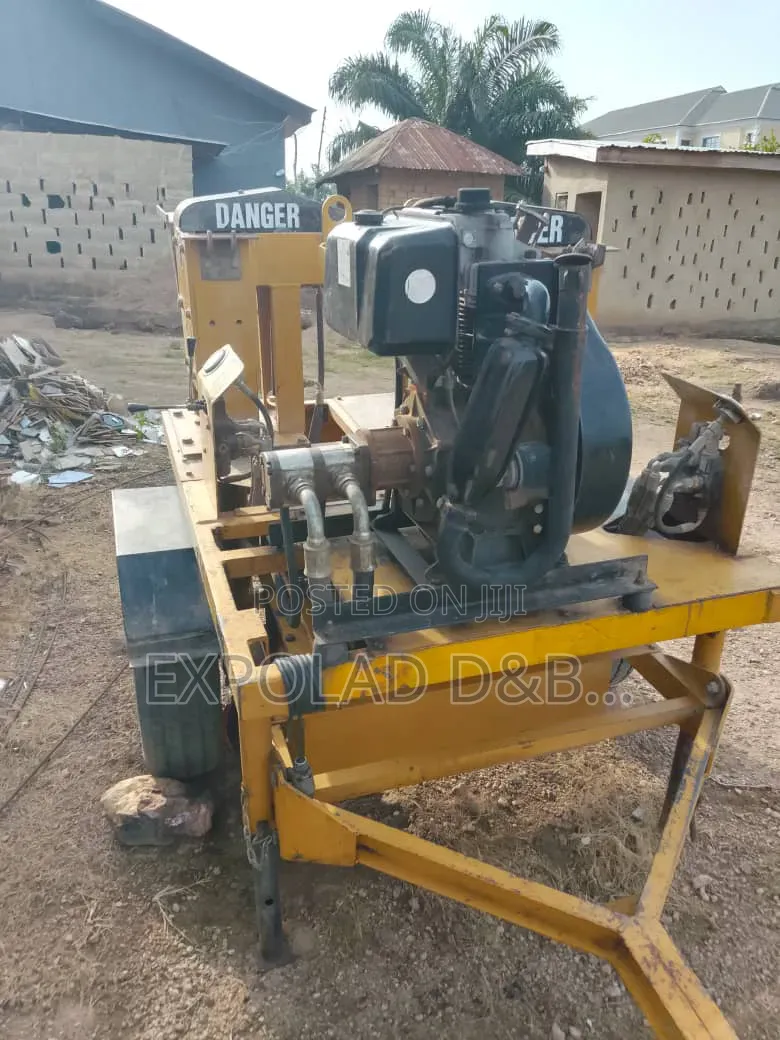 Hydraform Interlocking Brick Block Making Machine
