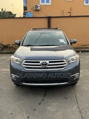 Toyota Highlander Limited 3.5L 2WD 2013 Blue