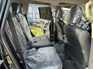 Toyota Land Cruiser Prado 2.7 2018 Black