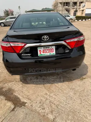 Toyota Camry SE w/Special Edition Pkg (2.5L 4cyl 6A) 2016 Black