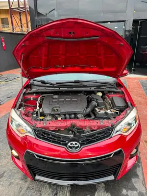 Toyota Corolla 2015 Red