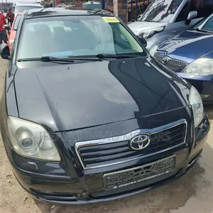 Toyota Avensis 2.0 VVT-i Sol 2006 Gray