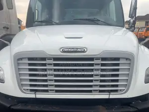 Truckfreightliner Box Truck for Sale | Available in Nigeria