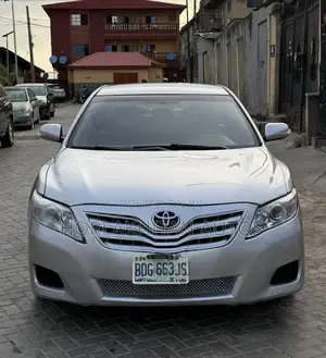 Toyota Camry LE 4dr Sedan (2.4L 4cyl 5A) 2008 Silver