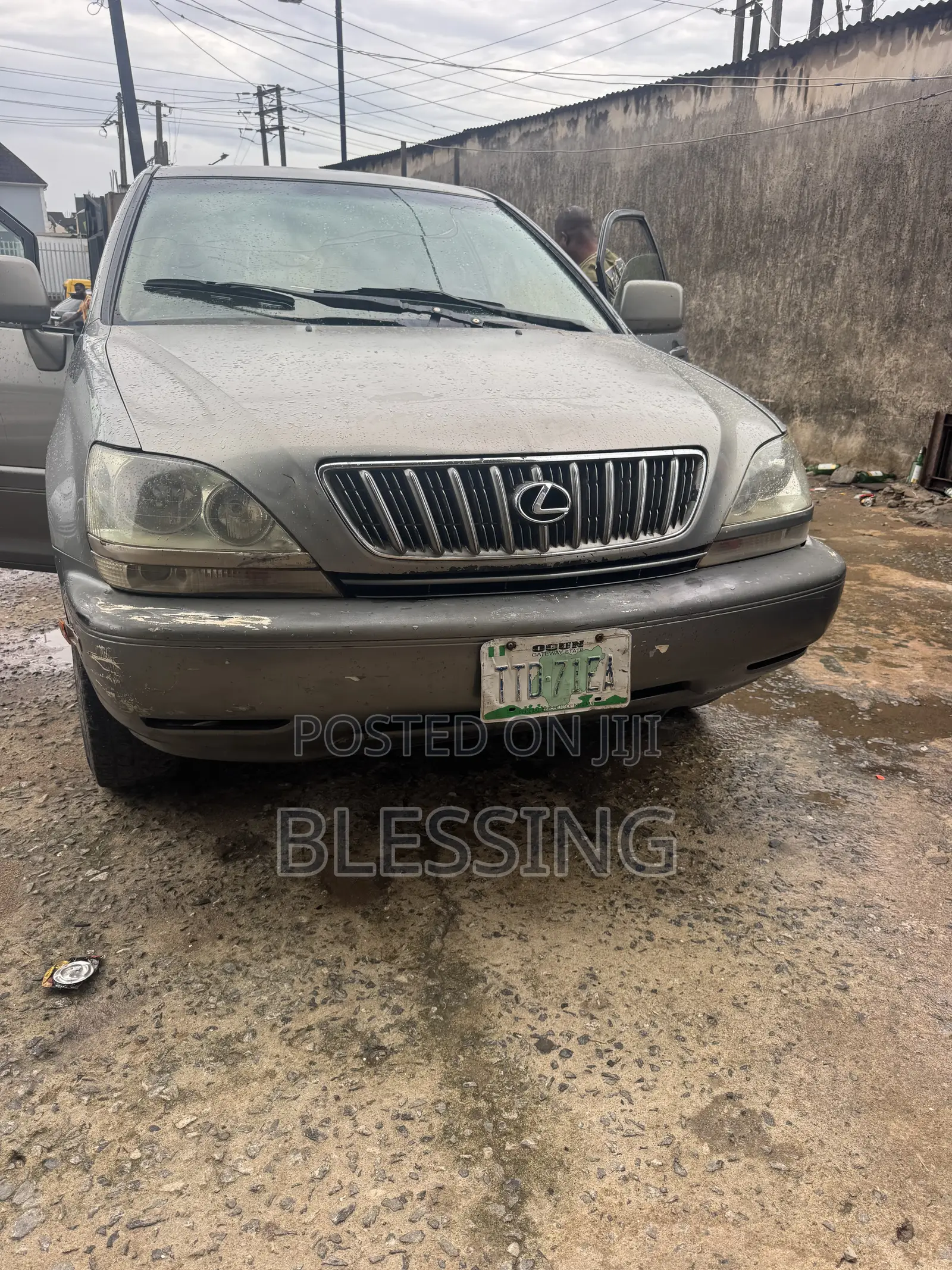 Lexus RX 2002 Gold
