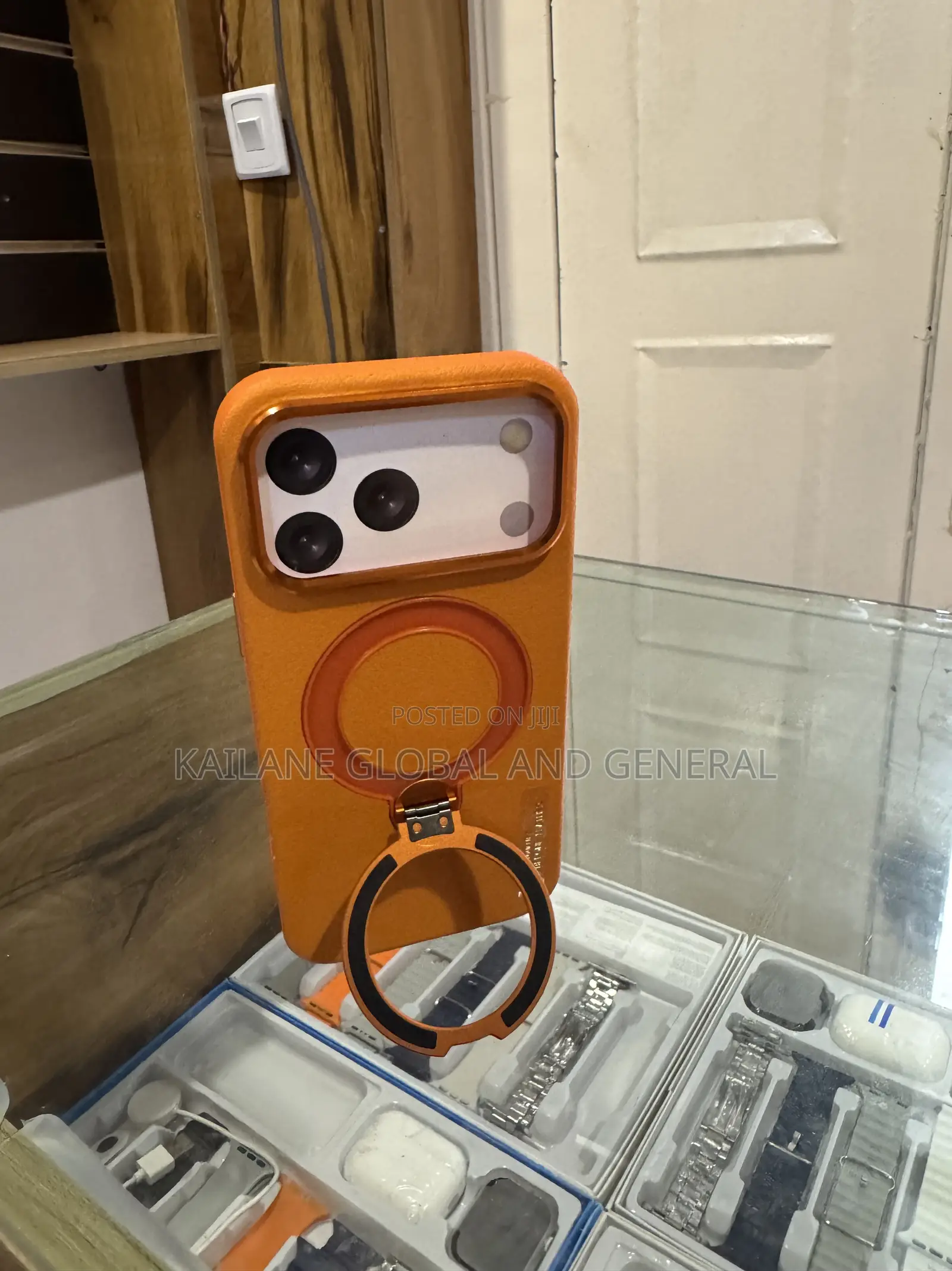 iPhone 17pm Cover