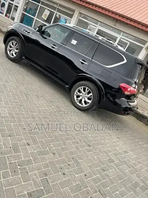 Infiniti QX56 2013 Black