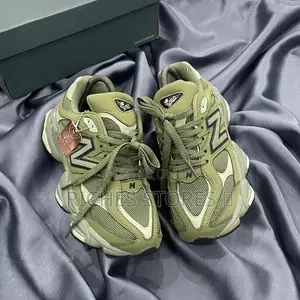 New Balance 9060 Green Colorway SNKRS
