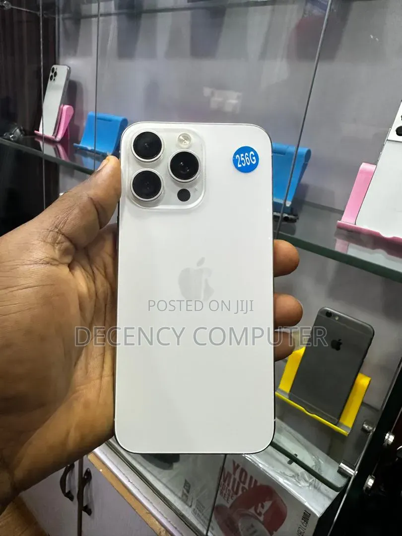 Apple iPhone 15 Pro Max 256 GB White