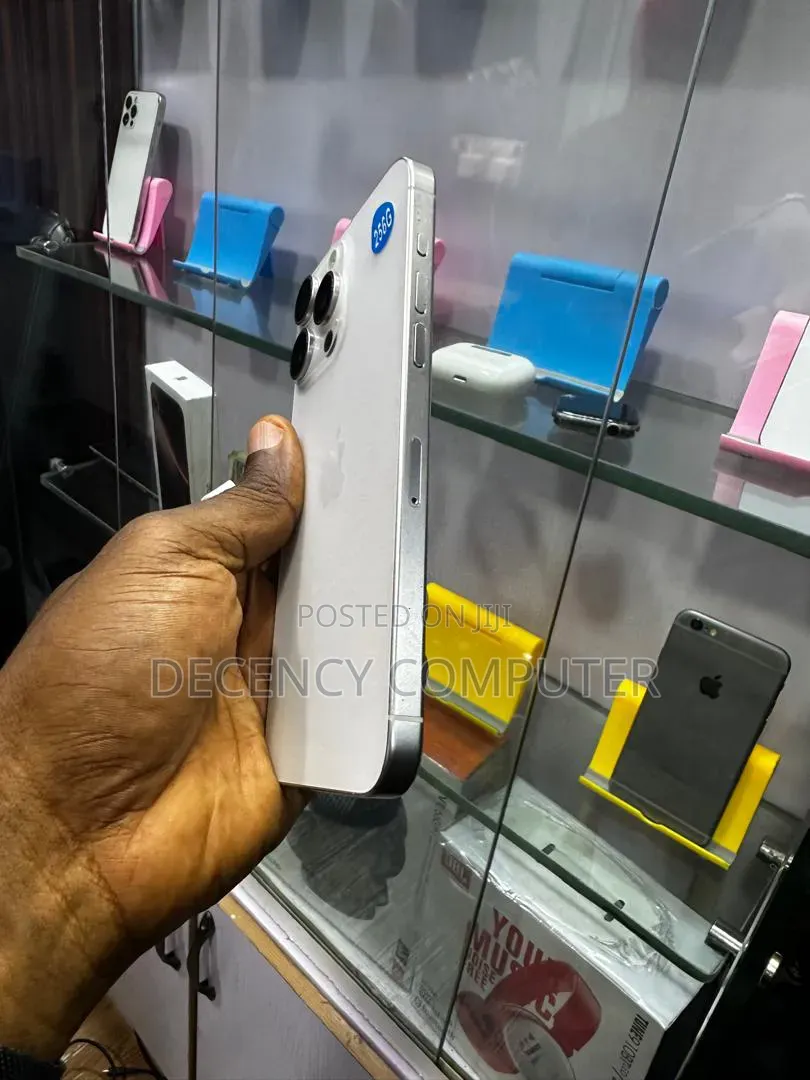 Apple iPhone 15 Pro Max 256 GB White