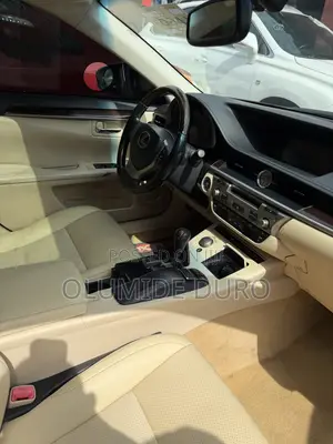Lexus ES 2014 Red