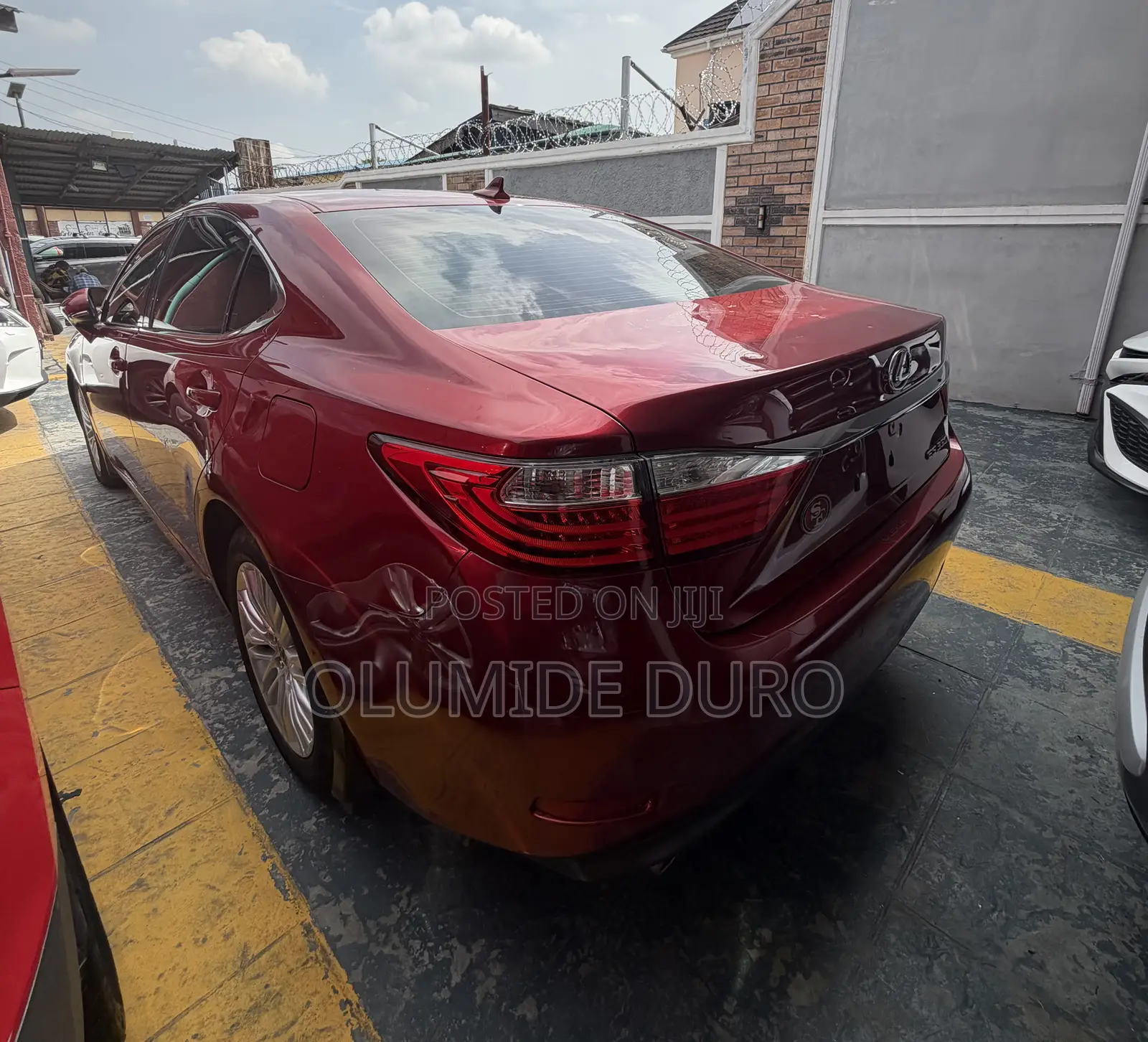 Lexus ES 2014 Red