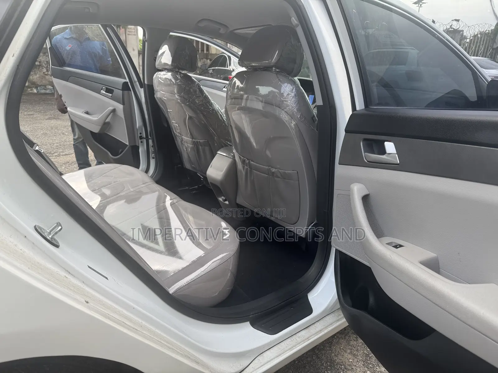Hyundai Sonata Base Sedan FWD (2.4L 4cyl 6A) 2016 White