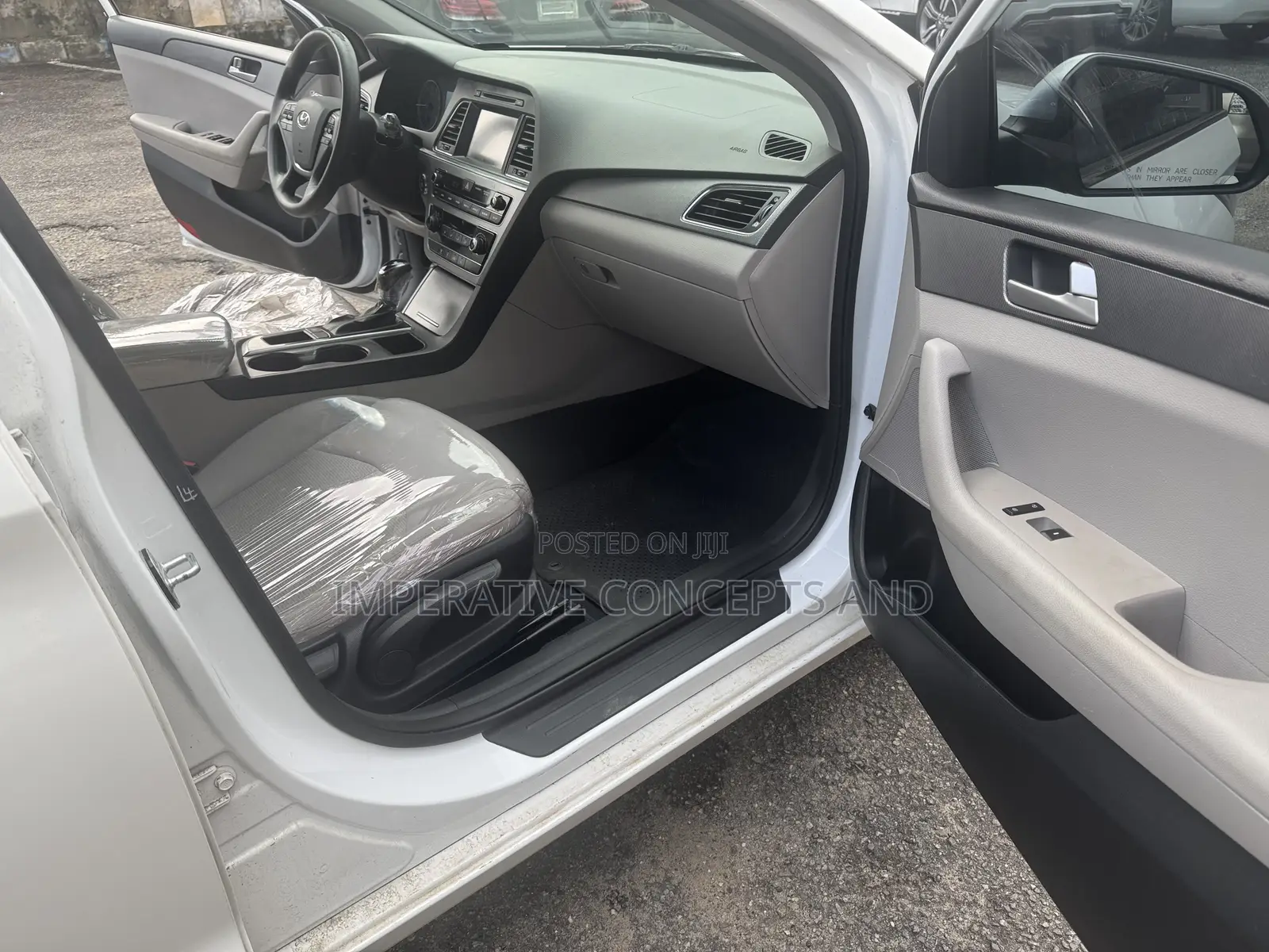 Hyundai Sonata Base Sedan FWD (2.4L 4cyl 6A) 2016 White